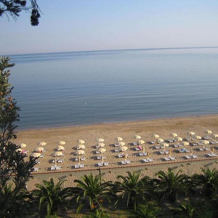 Villaggio Hotel Ripa Rodi Garganico Extérieur photo